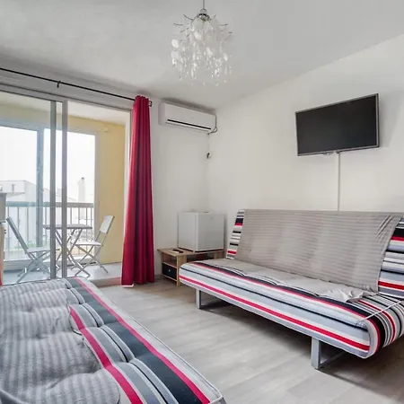 Апартаменты Apt In The Centre Агд